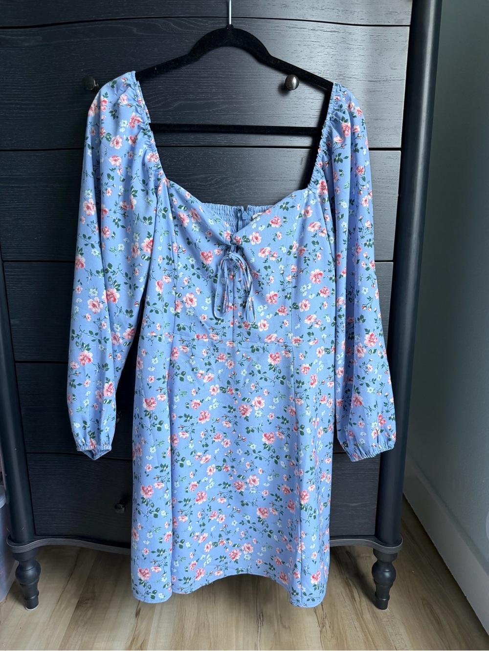Abercrombie & Fitch Light Blue Floral Long-Sleeve Tie-Front Dress
